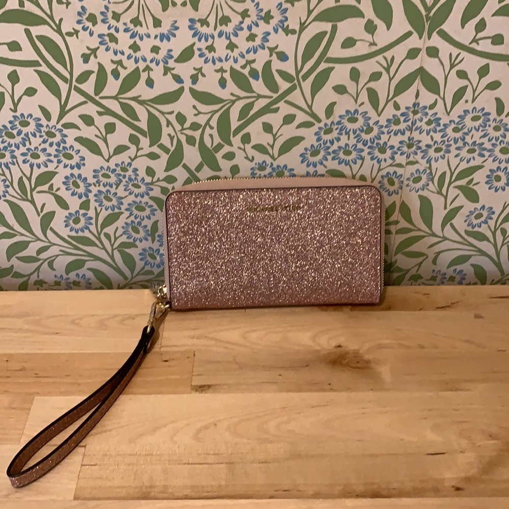 Michael Kors Leather wallet/wristlet